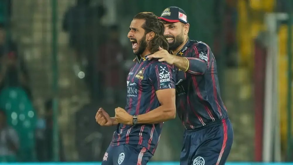PSL 2025 Khushdil Helps Kings Win With Bat And Ball