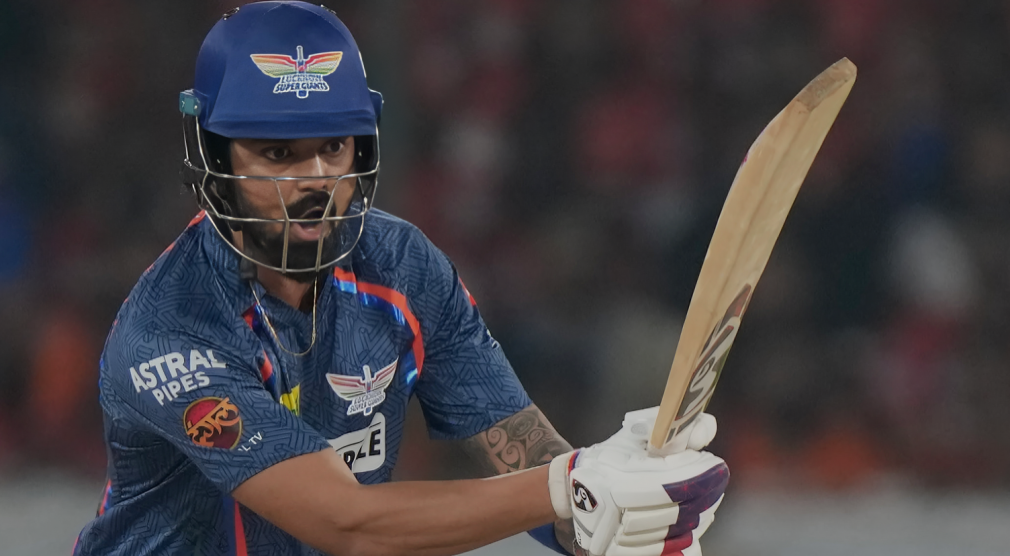 IPL 2025 Drama Did KL Rahul Just Ignore Sanjiv Goenka? That Handshake Says It All!