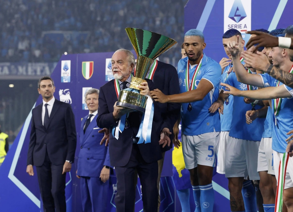 Emotional Scenes and Trophy Lift After Final Whistle