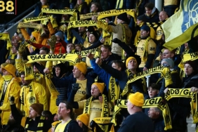 Europa League Semi-Final! Fans Trade Dried Fruit for Tickets!