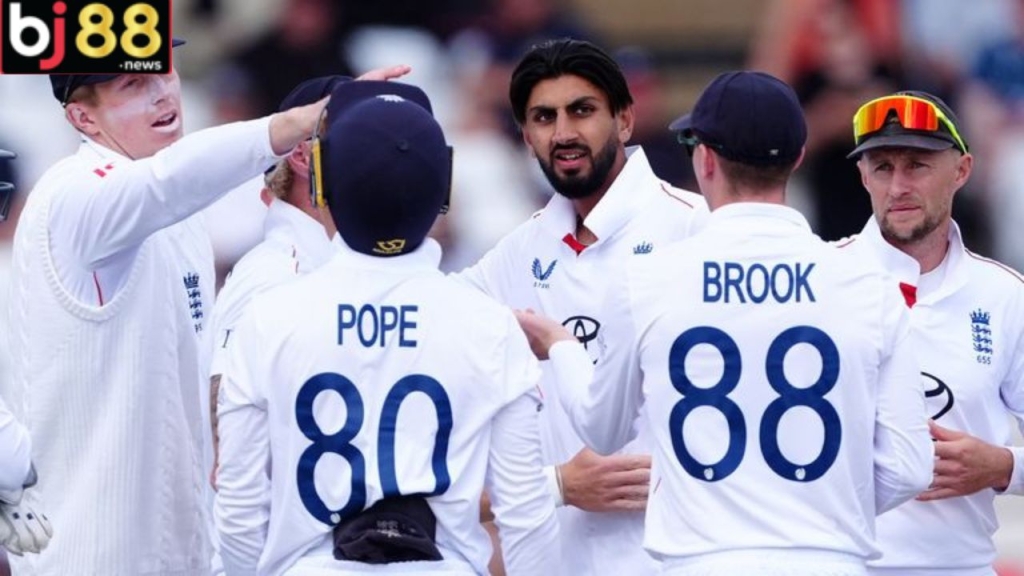 England Dominate Day Two of Test Against Zimbabwe