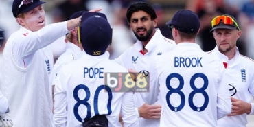 England Dominate Day Two of Test Against Zimbabwe