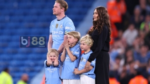 De Bruyne Leads City to Home Win in Goodbye Game!