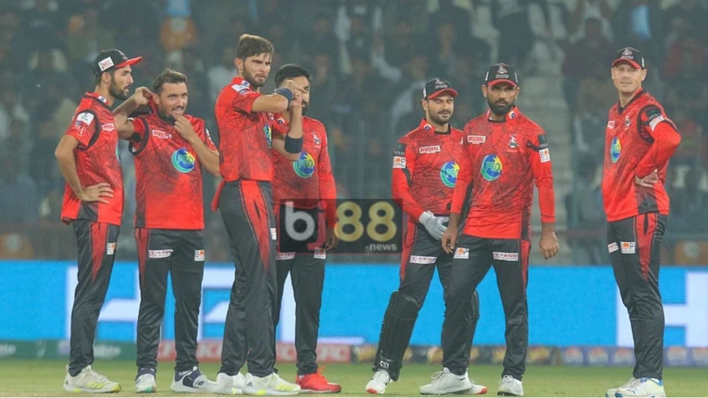 Lahore Storm Into Next Round as Shakib Destroys Peshawar!