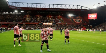 Sheffield United Blast Bristol City 6-0 to Reach Play-off Final!