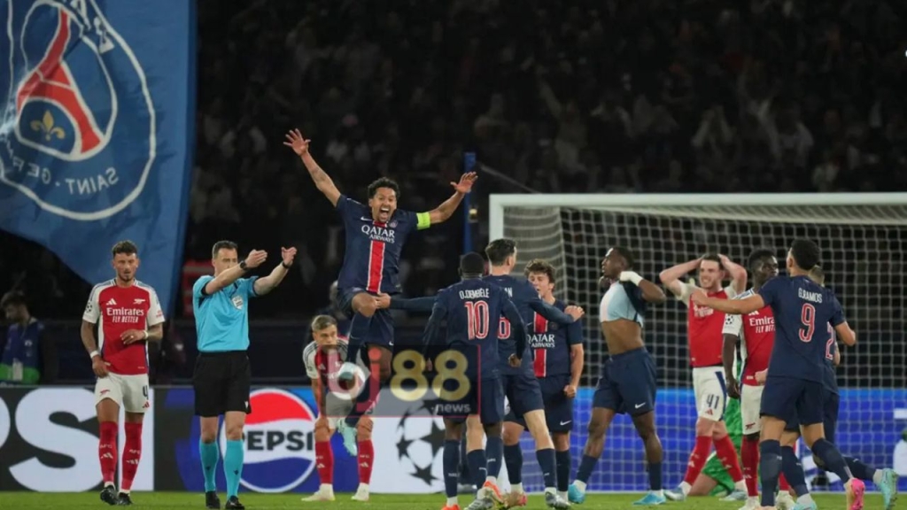 PSG Knock Out Arsenal to Reach Champions League Final!