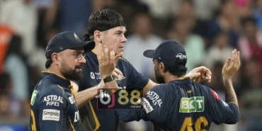 IPL: Gujarat Breaks Mumbai’s Winning Streak and Grabs First Place!