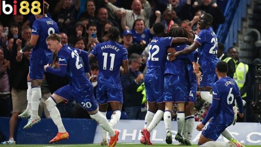 Cucurella Saves the Day! Chelsea Beat Man United in Champions League Chase!