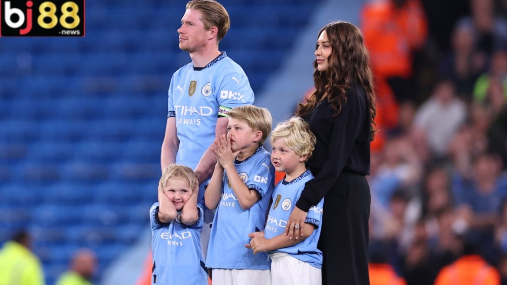 De Bruyne Leads City to Home Win in Goodbye Game!
