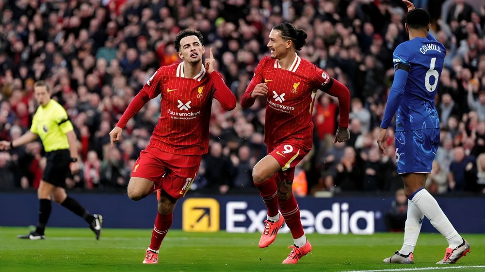 Liverpool Rest Stars, Chelsea Take Advantage