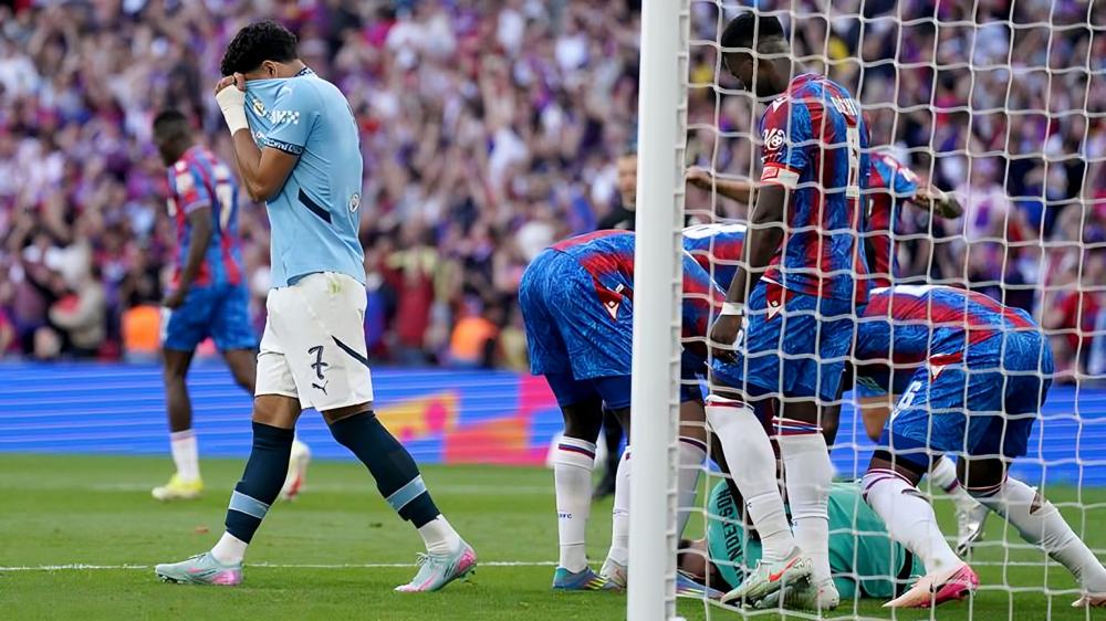Early Goal Gives Palace the Lead