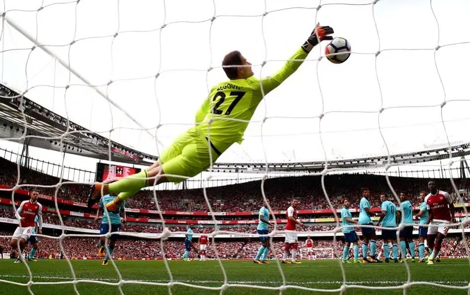 Forest Goalkeeper Makes Match-Winning Save