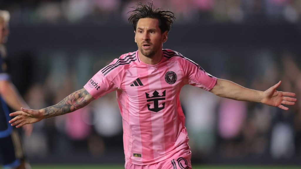 Messi Opens the Scoring with a Brilliant Goal