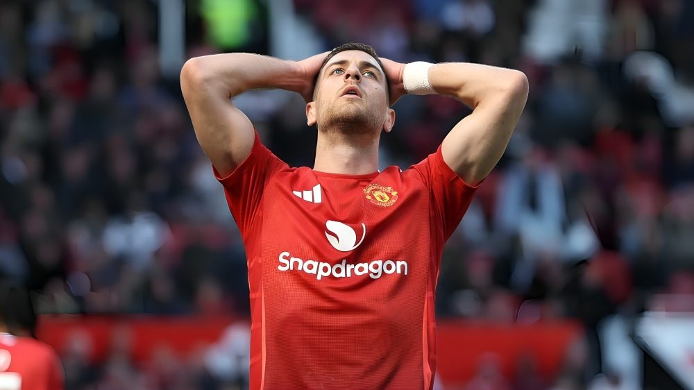 United’s Poor Defence and Missed Chances
