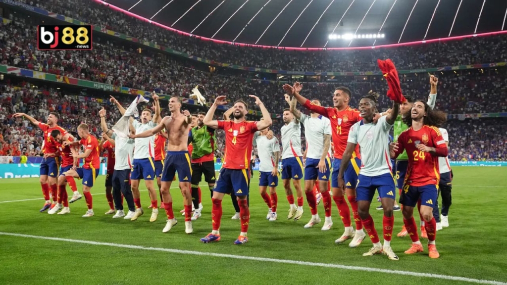 What a Game! Spain Beats France with 9 Total Goals to Reach the Final!