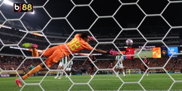 Flamengo Shine Bright with 2-0 Win Over Esperance!